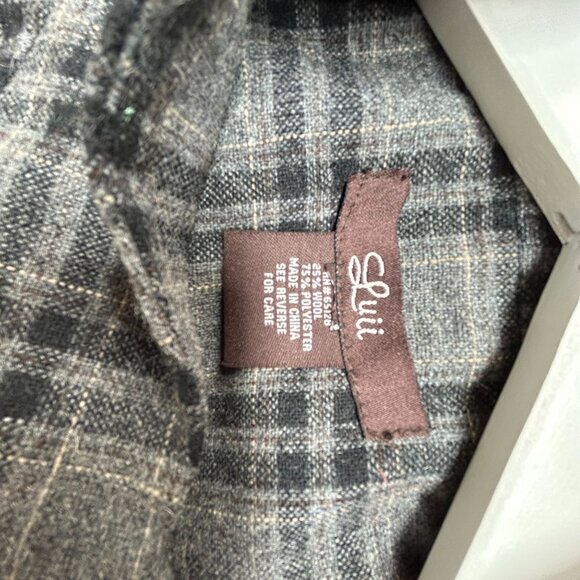 Lluii Womens Plaid Button-Front Wool Blend Jacket Gray Black Checkered Smocked - Picture 3 of 10